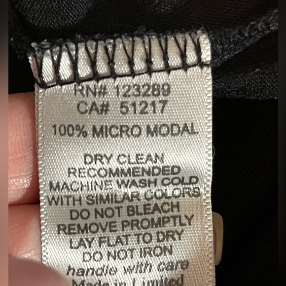 🖤💛 LAUREN MOSHI | LOVE | Med ~ Cold Shoulder - Picture 9 of 12